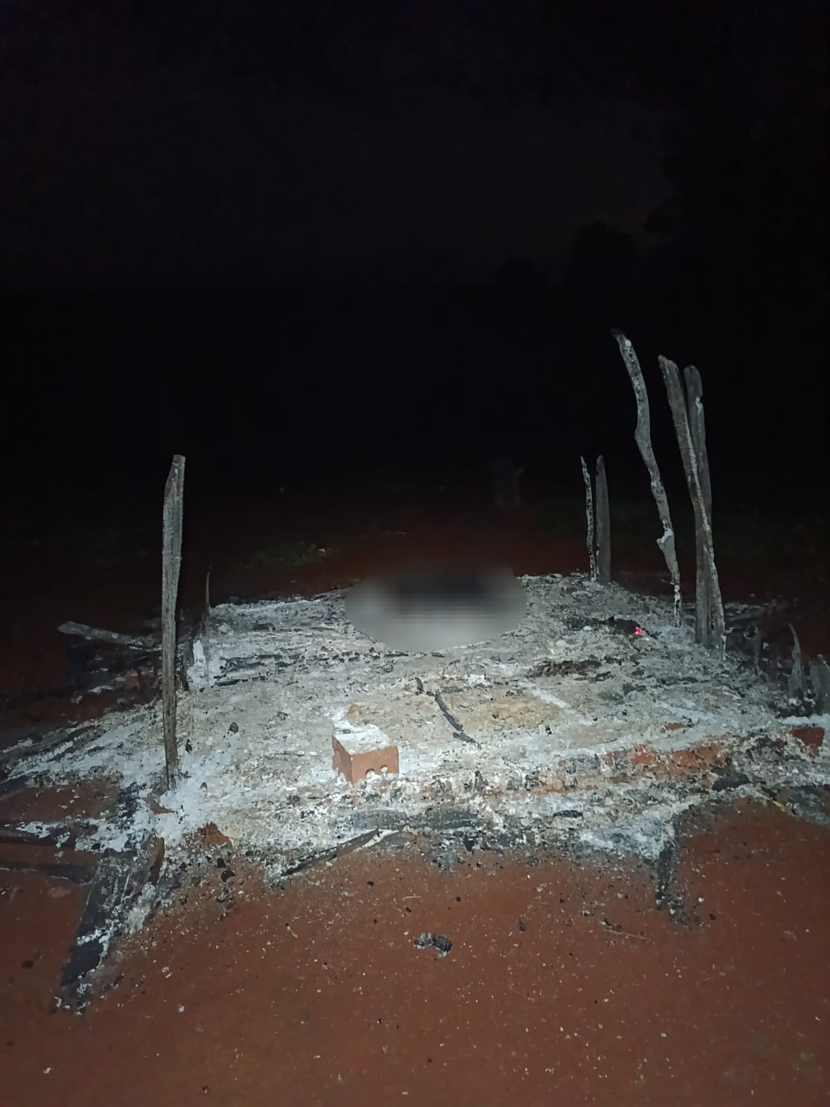 Una mujer murió calcinada en el incendio de su casa en una comunidad Mbya Guaraní de Puerto Leoni 2